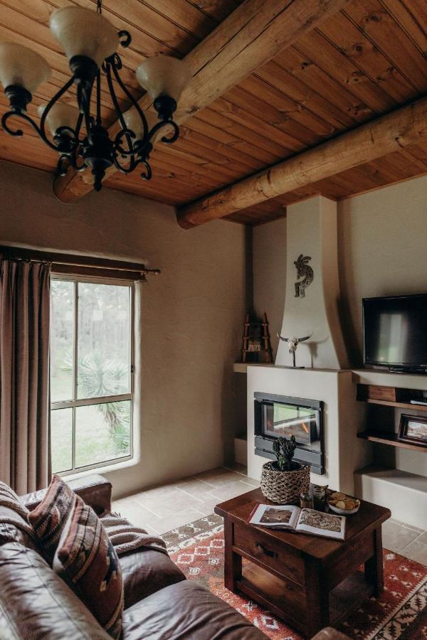 Casa La Vina Pokolbin - Romantic Villas With Outdoor Hot Tubs And Fireplaces Eksteriør billede