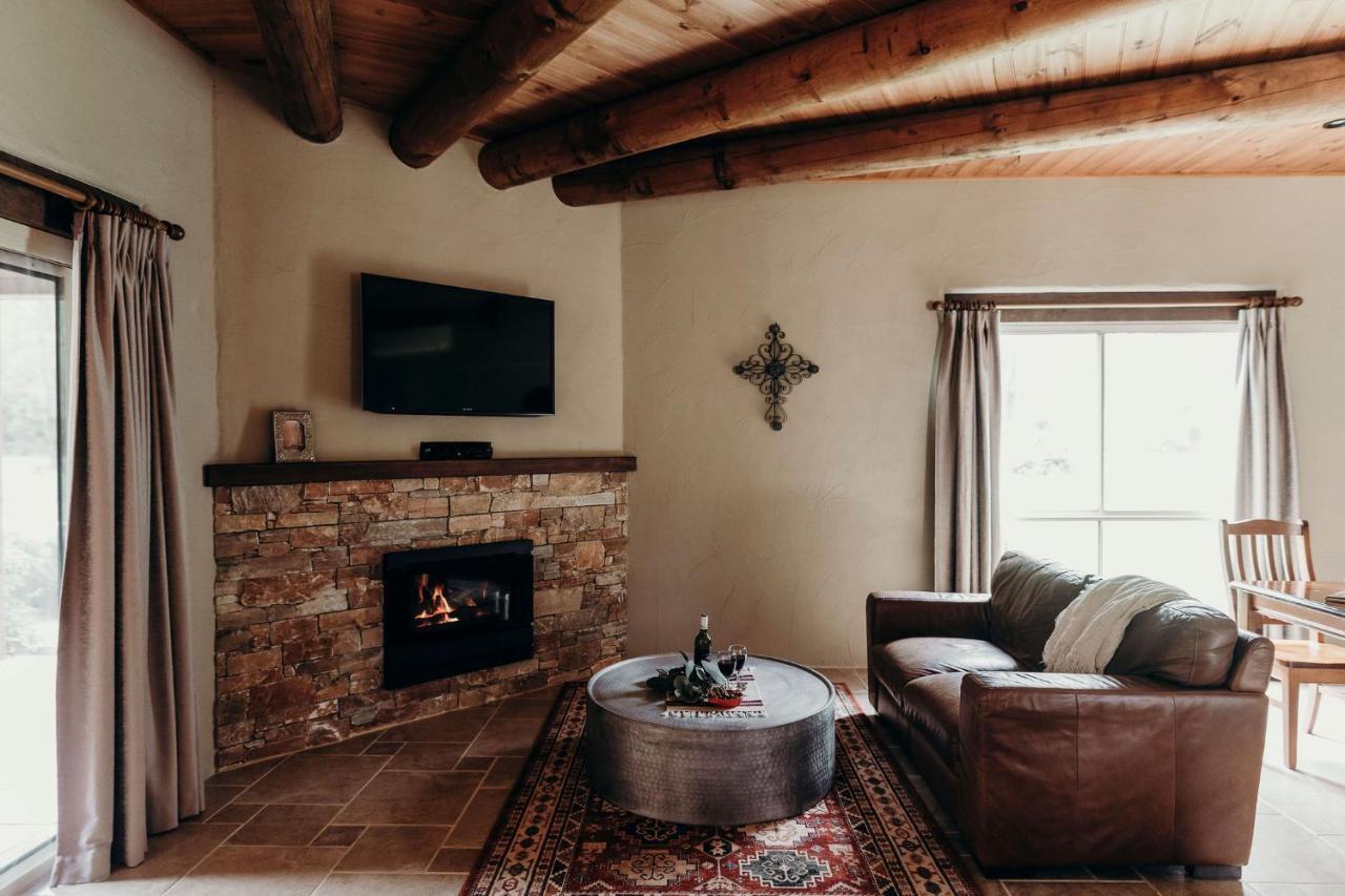 Casa La Vina Pokolbin - Romantic Villas With Outdoor Hot Tubs And Fireplaces Eksteriør billede